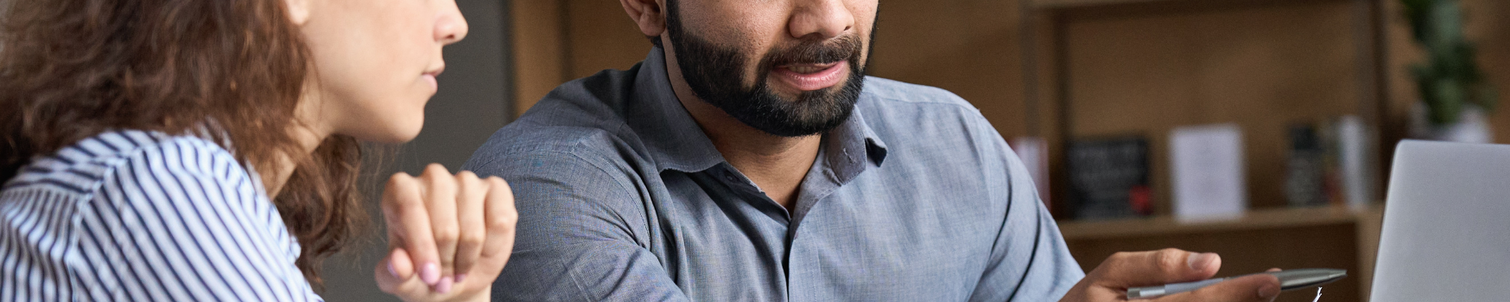 a one-to-one meeting at work.